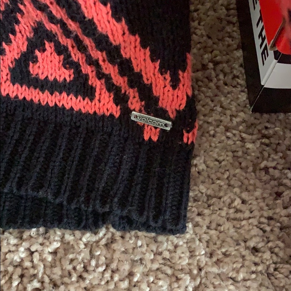 Volcom sweater - Picture 2 of 4